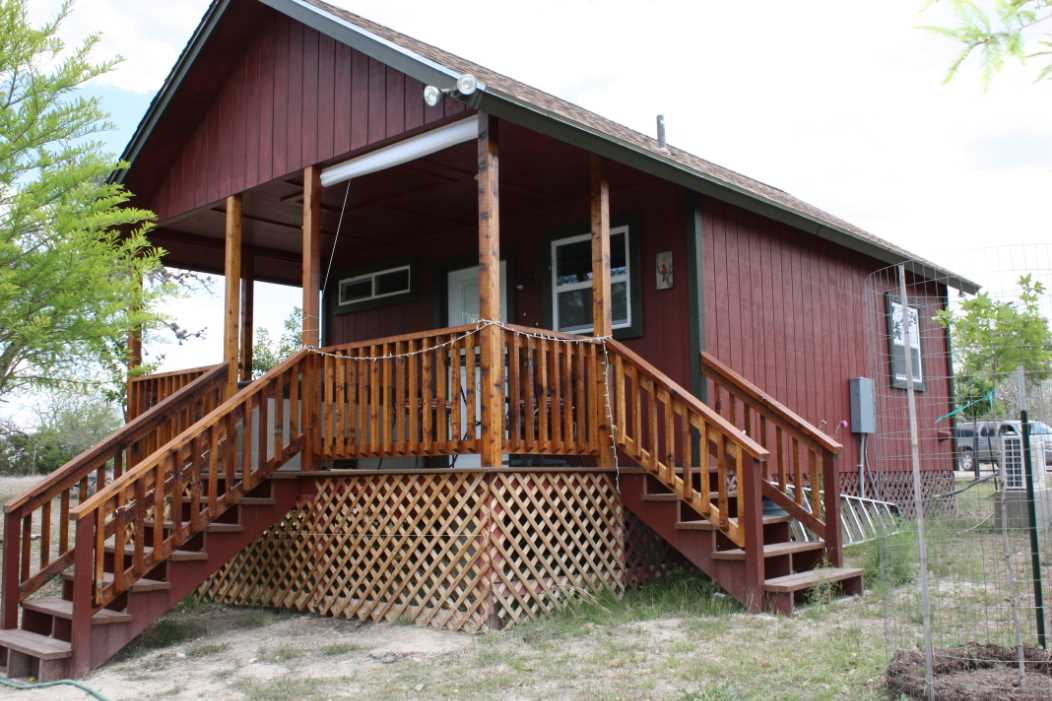                                                 The Red Cloud Cabin is a Hill Country jewel that provides a restful rural setting, yet is also close to Bandera and tubing on the Medina River.