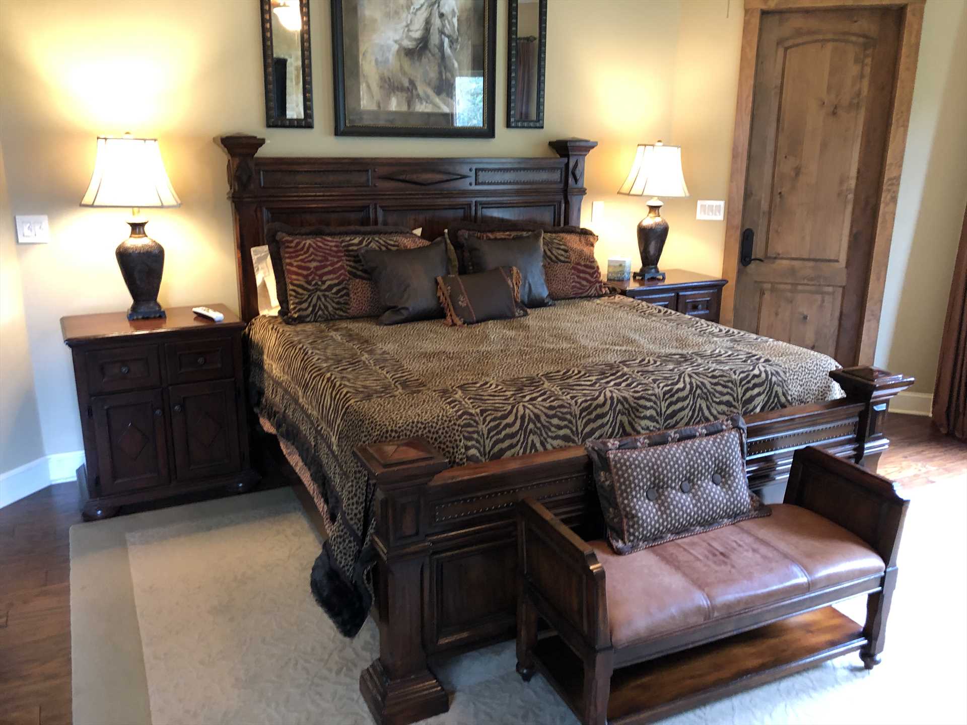                                                Four bedrooms, each with plush and enormous beds, set the stage for blissful sleep for up to eight guests during your Hill Country getaway!