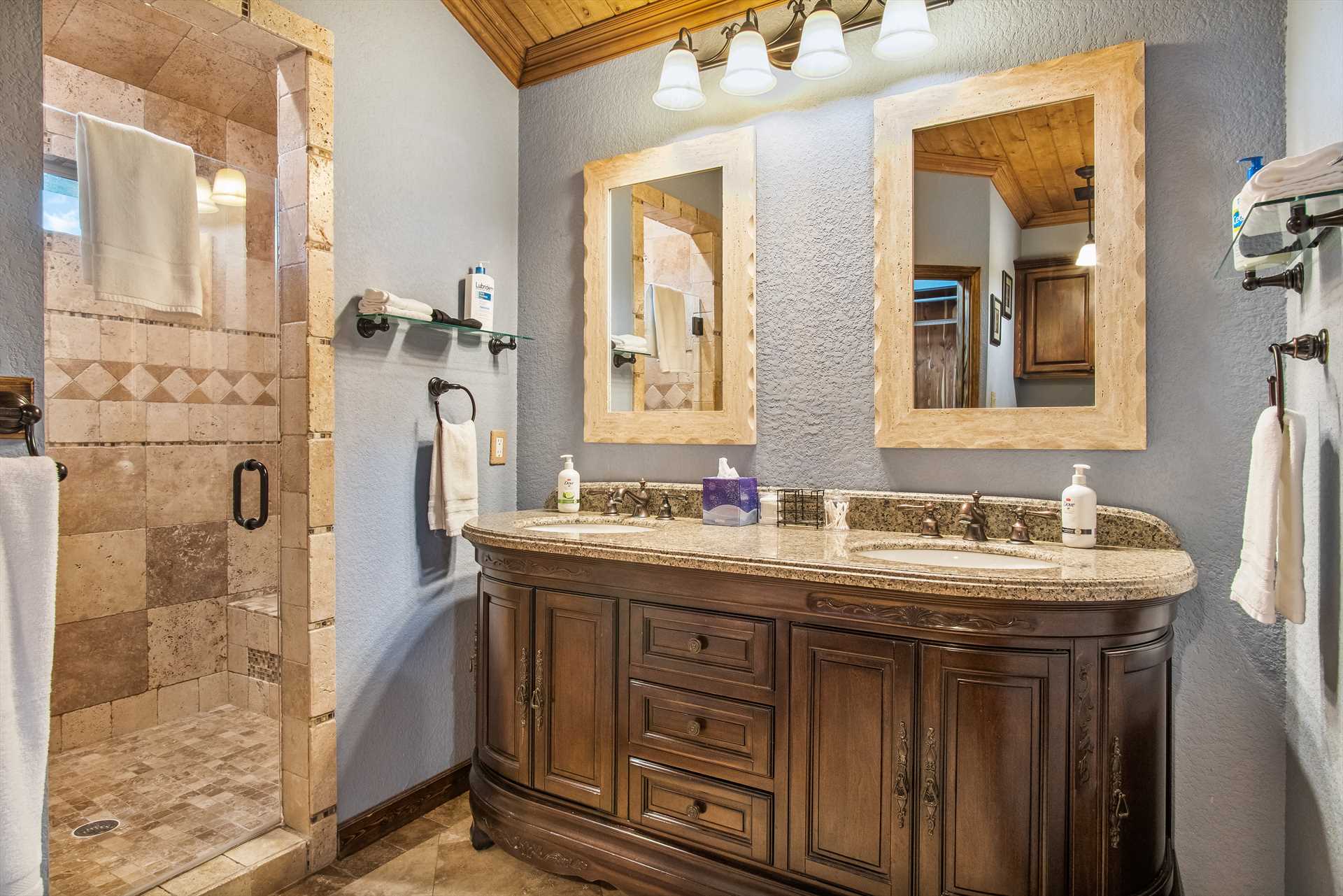                                                 When it comes time to get yourself clean, you'll find all the bath spaces at the Retreat are spotlessly clean, too!