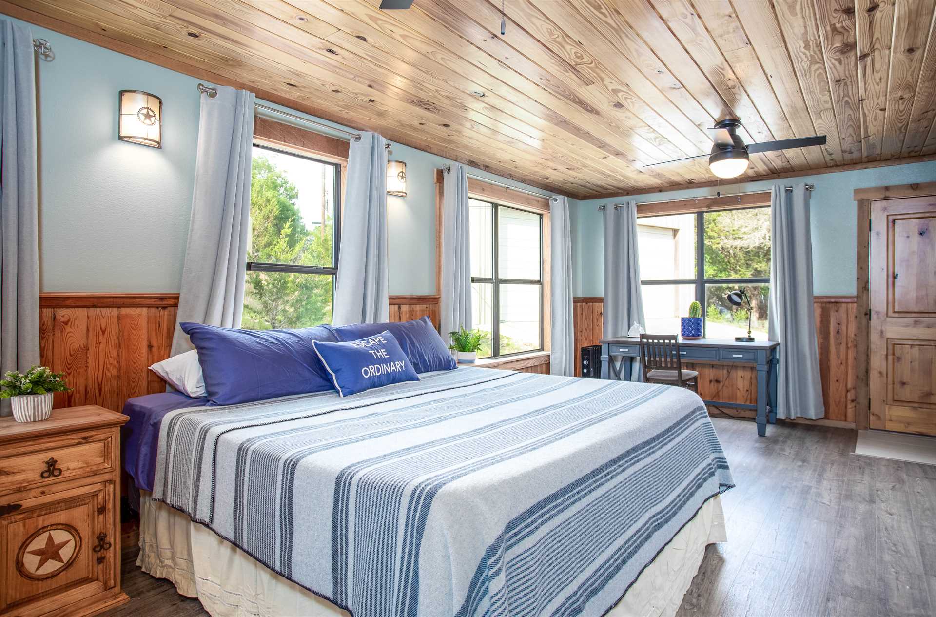                                                 All the sleeping spaces at the farmhouse come complete with fresh, soft bed linens.