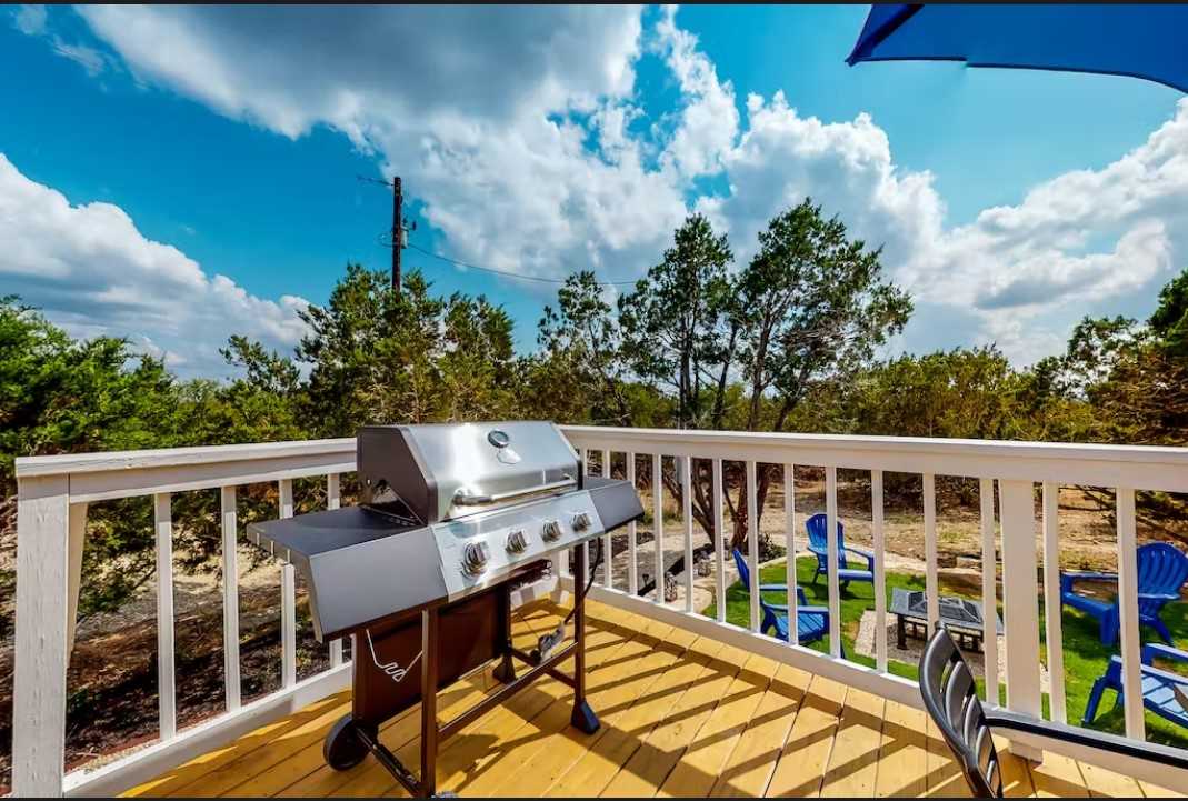                                                 Gas grills are provided on both sides of the Blue Getaway. Show off your BBQ skills!
