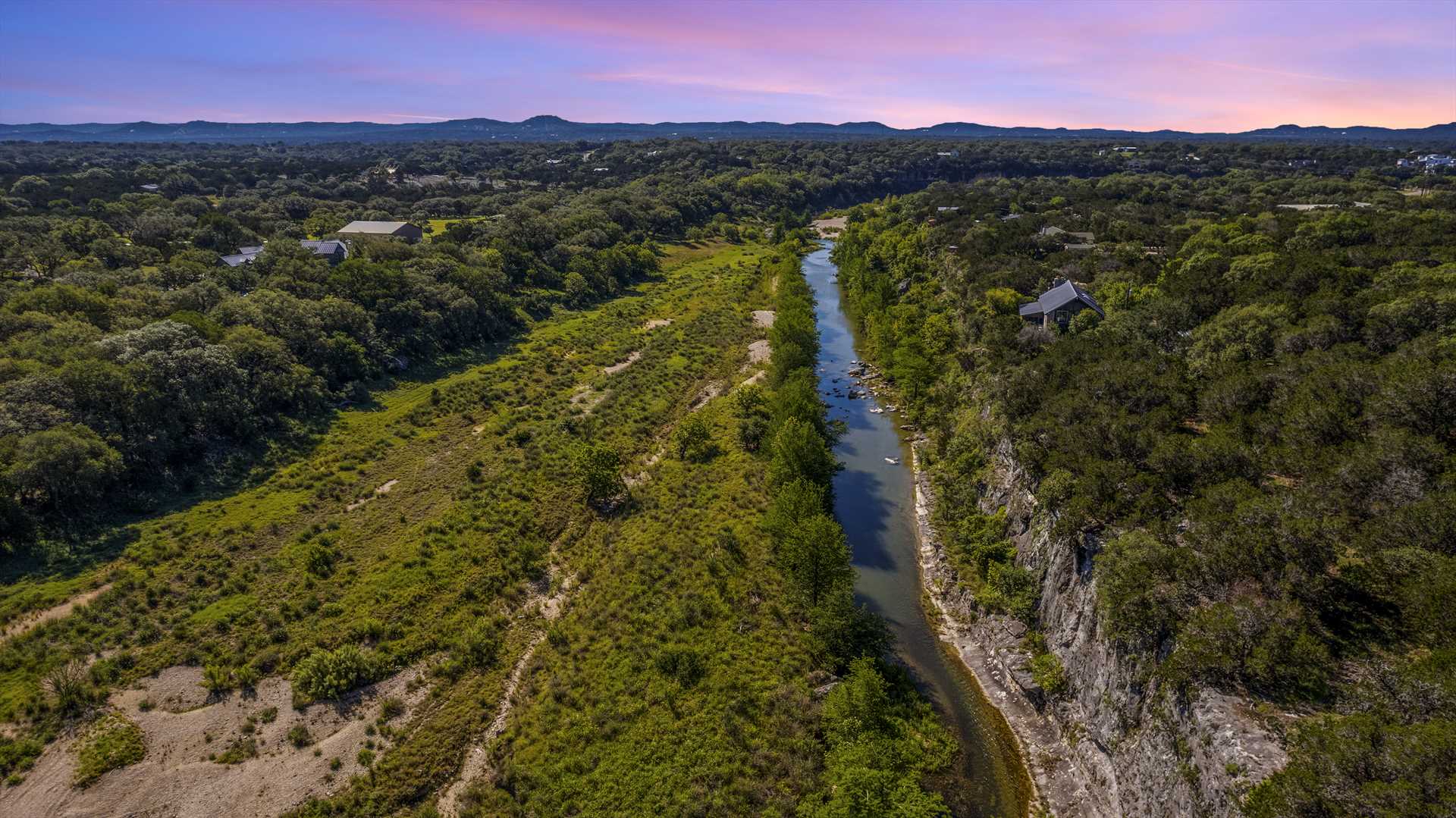                                                 The River Bluff Retreat offers the Texas Hill Country at its shining finest!