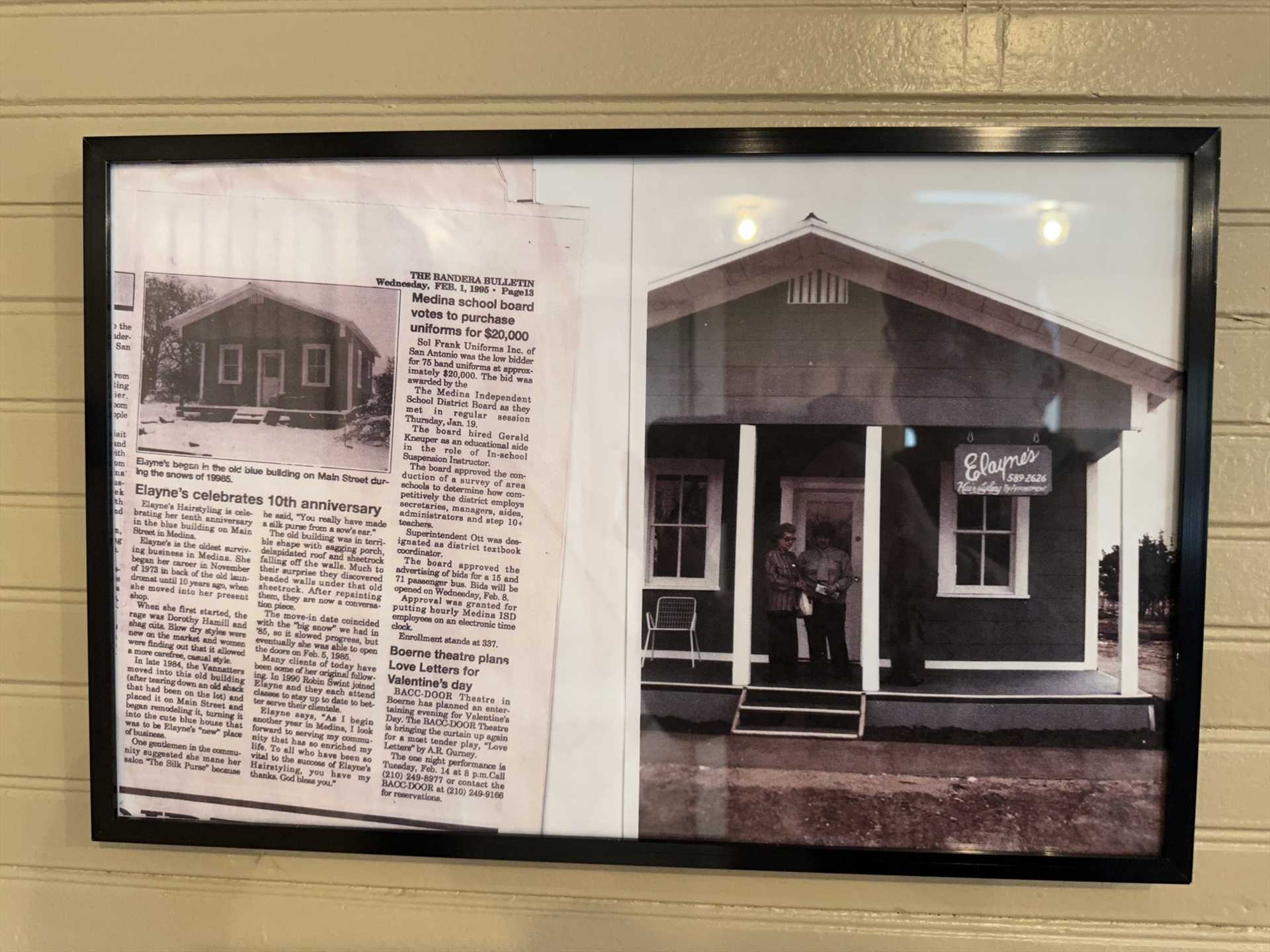                                                 The Texas Blue Apple Cottage has a long history of goodwill and the laughter of friends and neighbors!