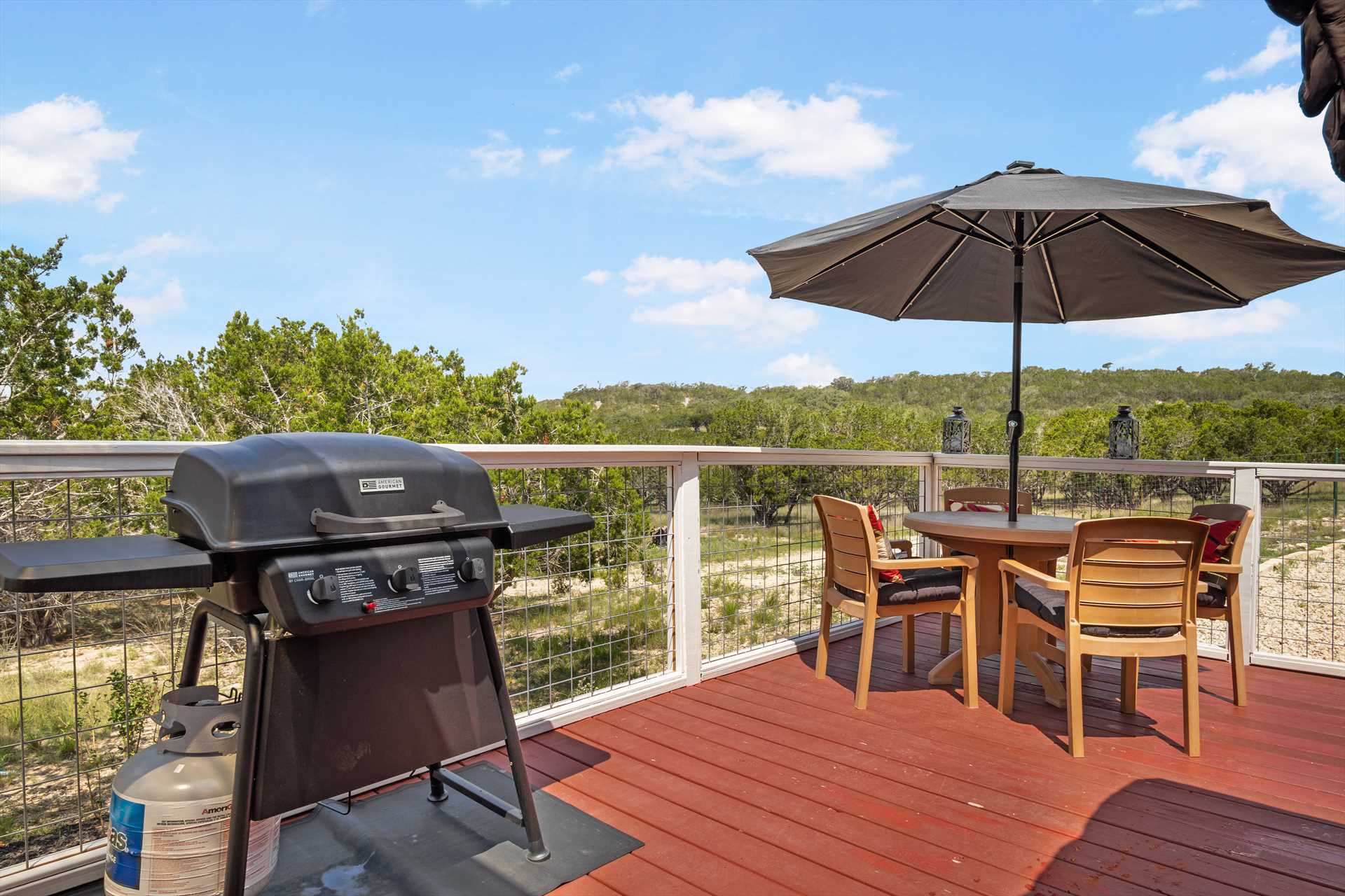                                                 Good company, good food, and amazing views all come together here for a perfect Hill Country holiday!